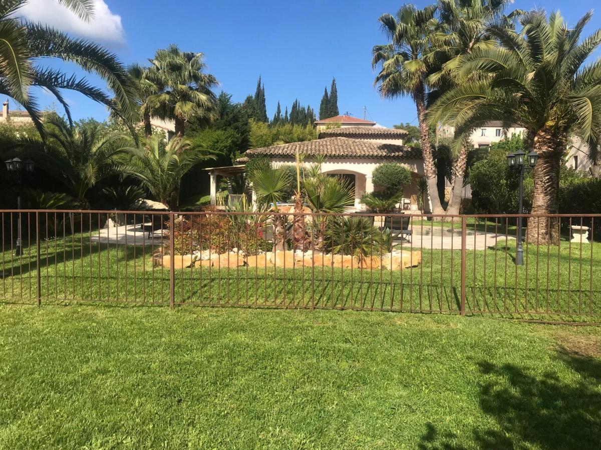 Luxueuse Villa Piscine Et Jacuzzi Saint-Paul-de-Vence Exterior foto