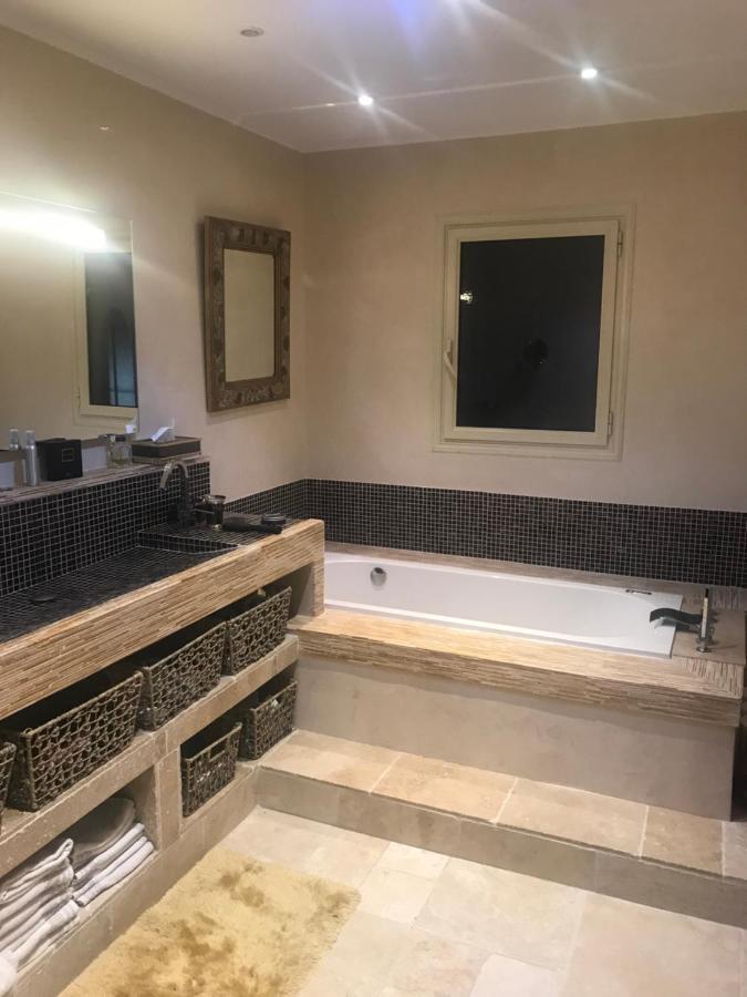 Luxueuse Villa Piscine Et Jacuzzi Saint-Paul-de-Vence Exterior foto