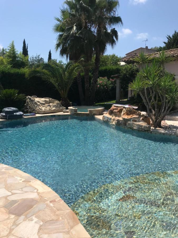 Luxueuse Villa Piscine Et Jacuzzi Saint-Paul-de-Vence Exterior foto
