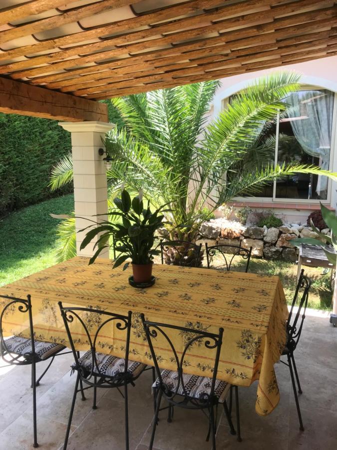 Luxueuse Villa Piscine Et Jacuzzi Saint-Paul-de-Vence Exterior foto